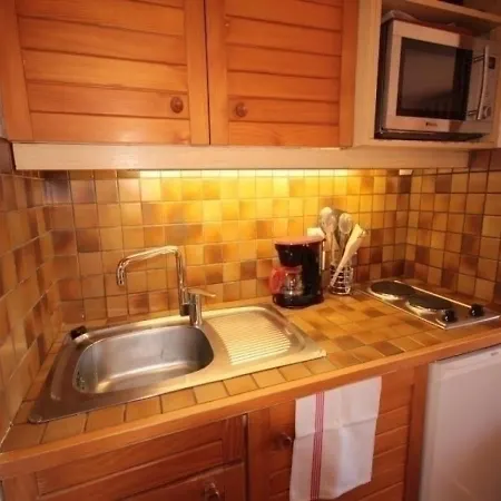 Montagnard 2 Pieces + Cabine, 6 Pers, Balcon Sud, Proche Pistes Et Commerces - Fr-1-293-112 Apartment *