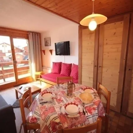 Montagnard 2 Pieces + Cabine, 6 Pers, Balcon Sud, Proche Pistes Et Commerces - Fr-1-293-112 Les Saisies