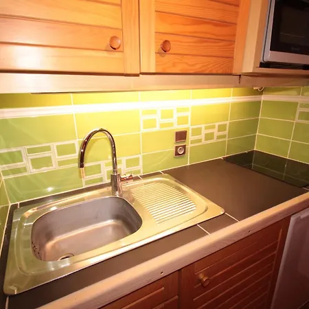 Apartment Montagnard 2 Pieces + Cabine, 6 Pers, Balcon Sud, Proche Pistes Et Commerces - Fr-1-293-112